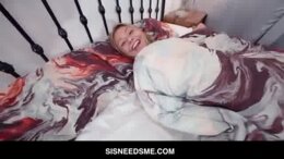 Dude Wakes Up to His Stepsister Mia Kay In His Bed After Fucking Her All Night