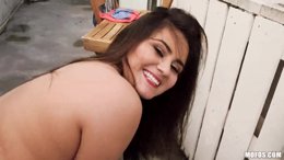 Public Pickups Armenian Babe Gets Cum In Her Eye