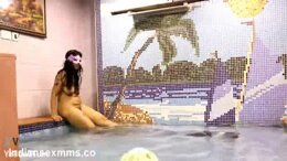 Couples Doing Sex in Pool - indianSexMms.co